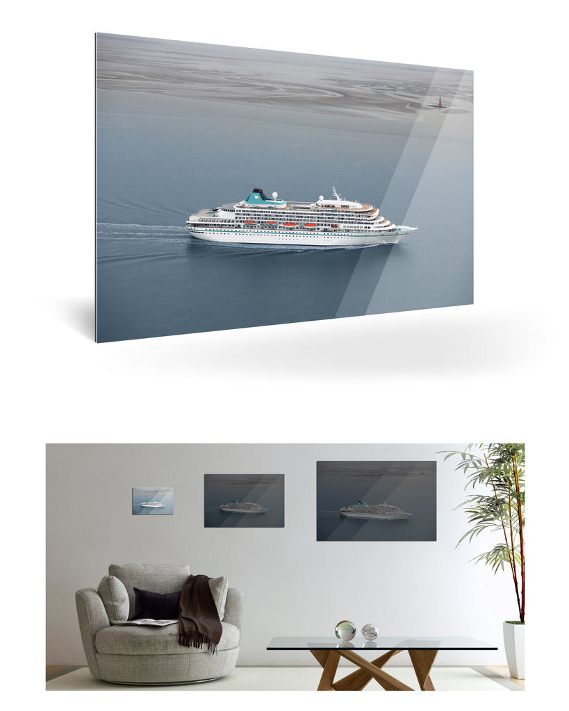 Bremerhaven, Deutschland mit MS Amera