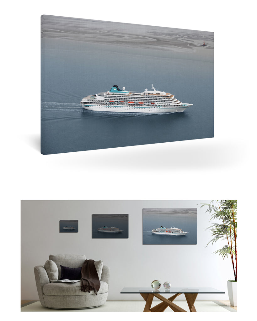 Bremerhaven, Deutschland mit MS Amera