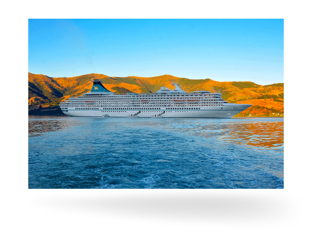 Akaroa, Neuseeland mit MS Artania