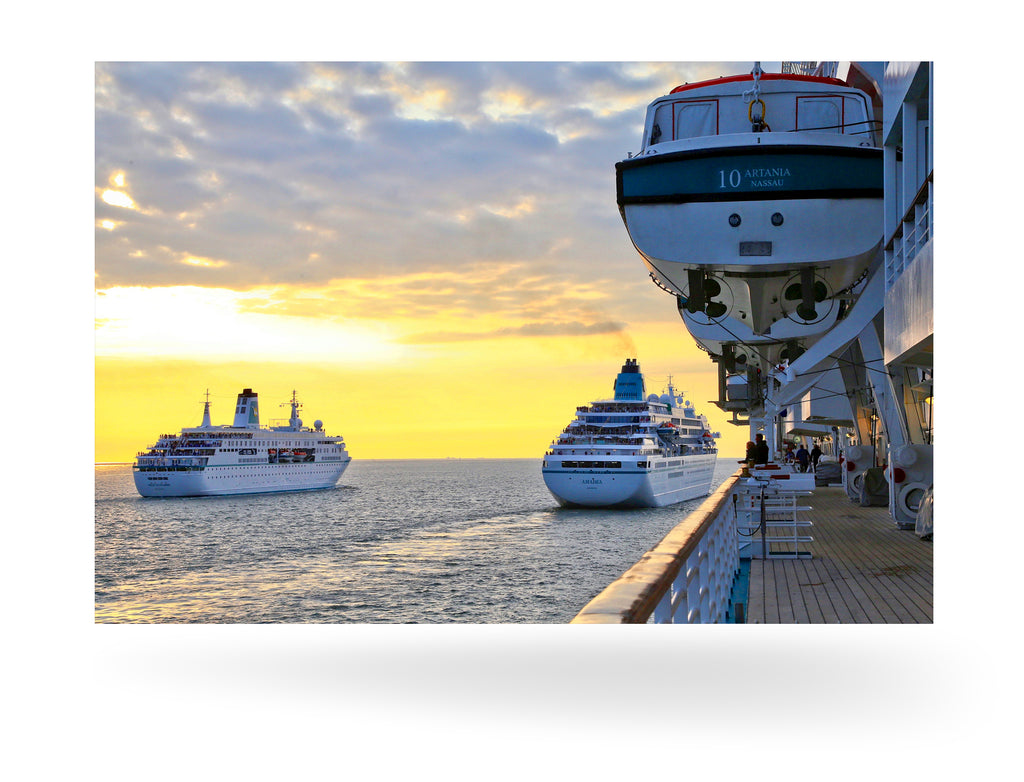 Bremerhaven, Deutschland mit Phoenix Reisen Flotte