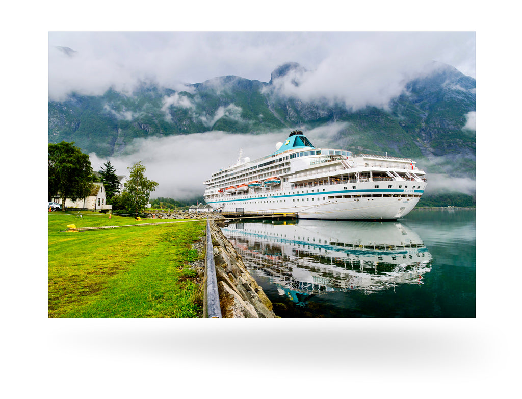 Eidfjord, Norwegen mit MS Amera
