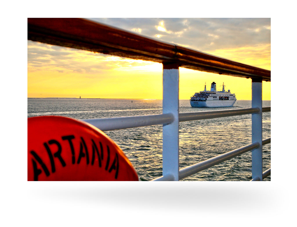 Bremerhaven, Deutschland mit Phoenix Reisen Flotte