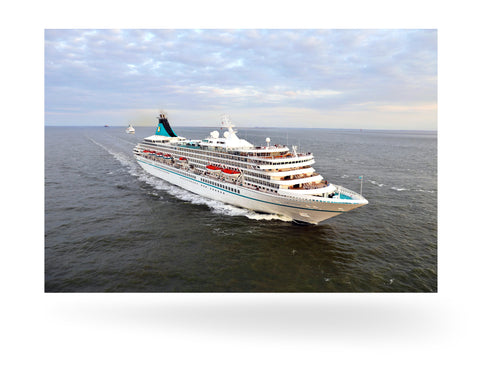 Bremerhaven, Deutschland mit MS Artania