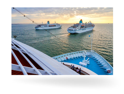 Bremerhaven, Deutschland mit Phoenix Reisen Flotte