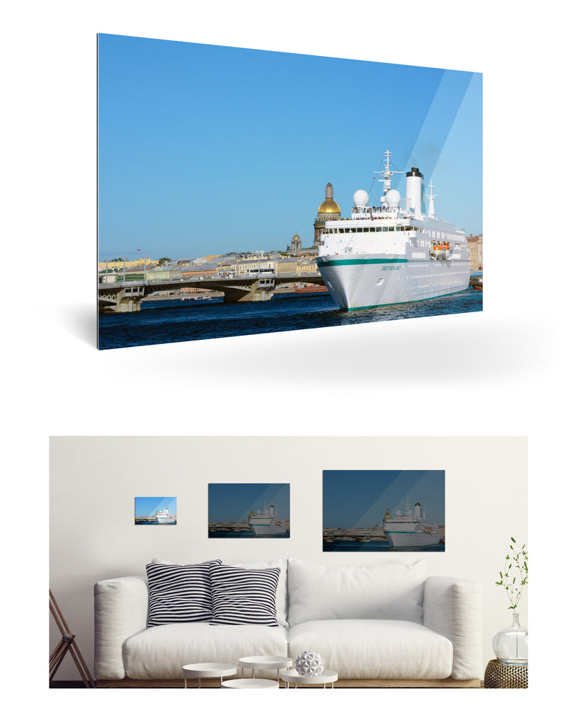 St. Petersburg, Russland  mit MS Deutschland