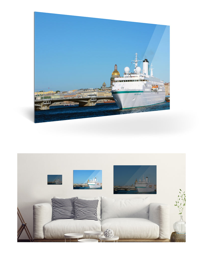 St. Petersburg, Russland  mit MS Deutschland