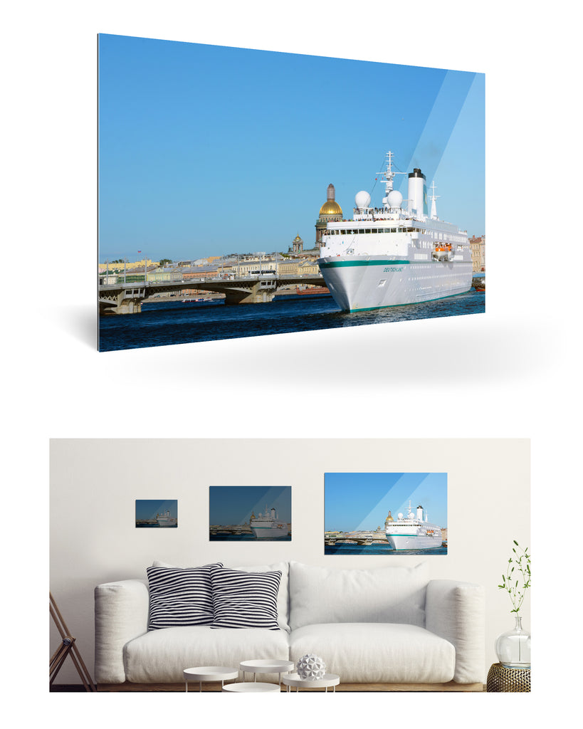 St. Petersburg, Russland  mit MS Deutschland