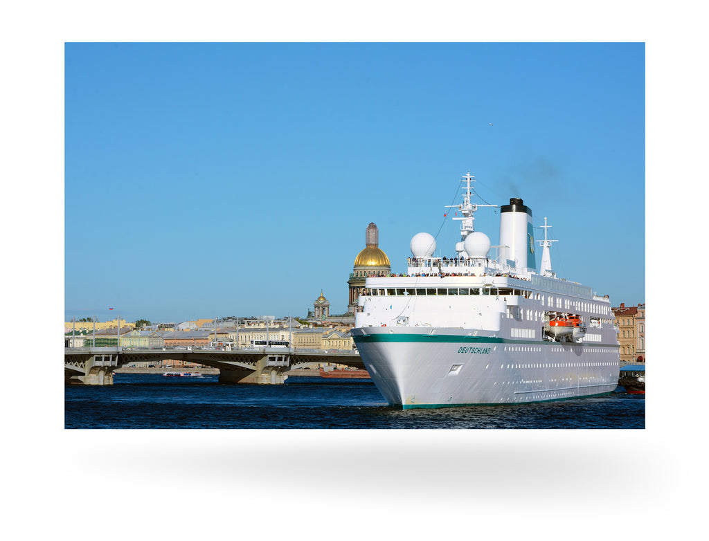 St. Petersburg, Russland  mit MS Deutschland