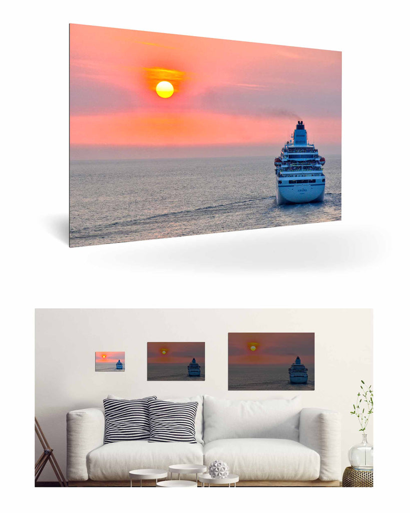 Bremerhaven, Deutschland mit Phoenix Reisen Flotte