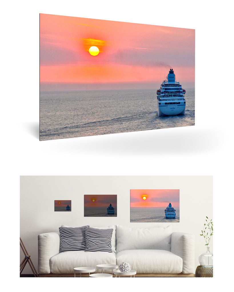 Bremerhaven, Deutschland mit Phoenix Reisen Flotte