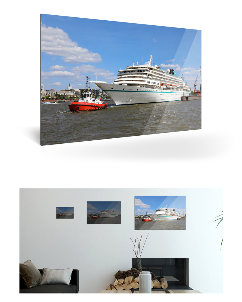 Hamburg, Deutschland mit MS Amera