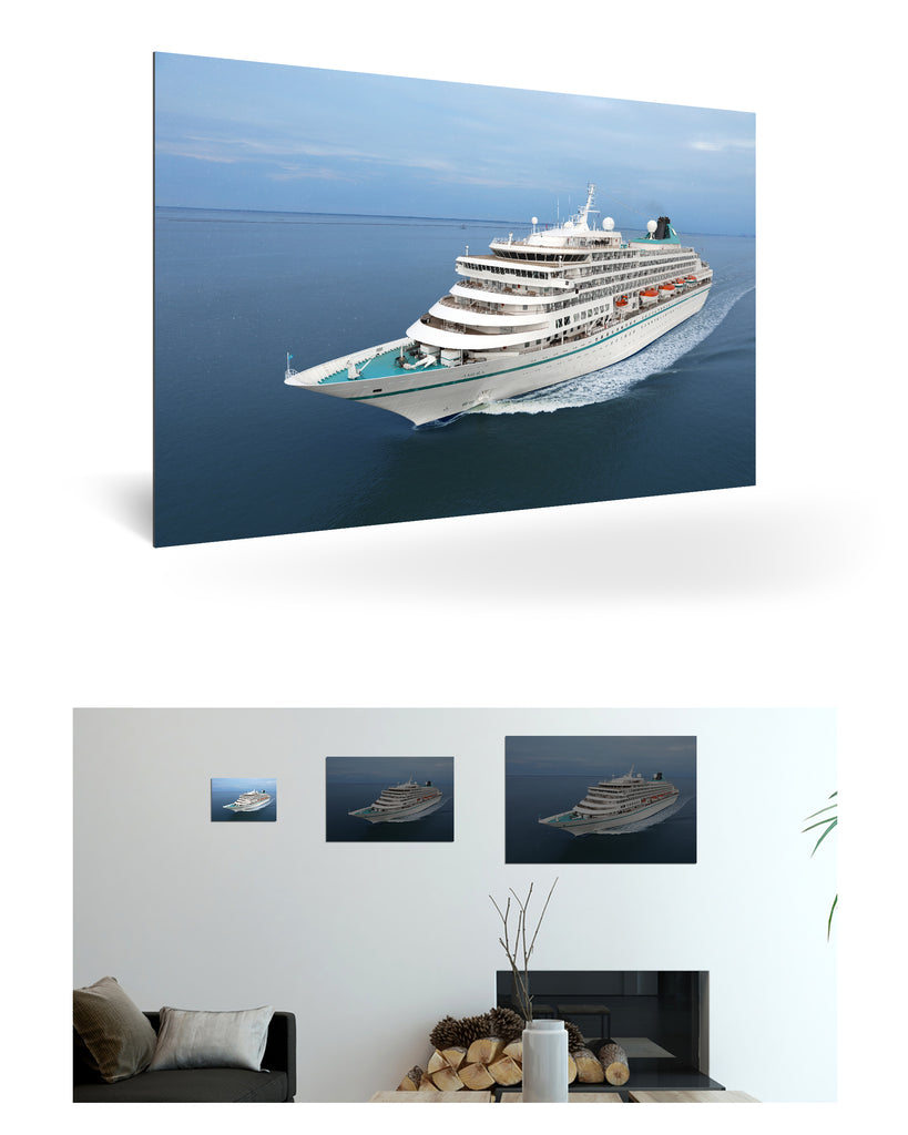 Bremerhaven, Deutschland mit MS Amera