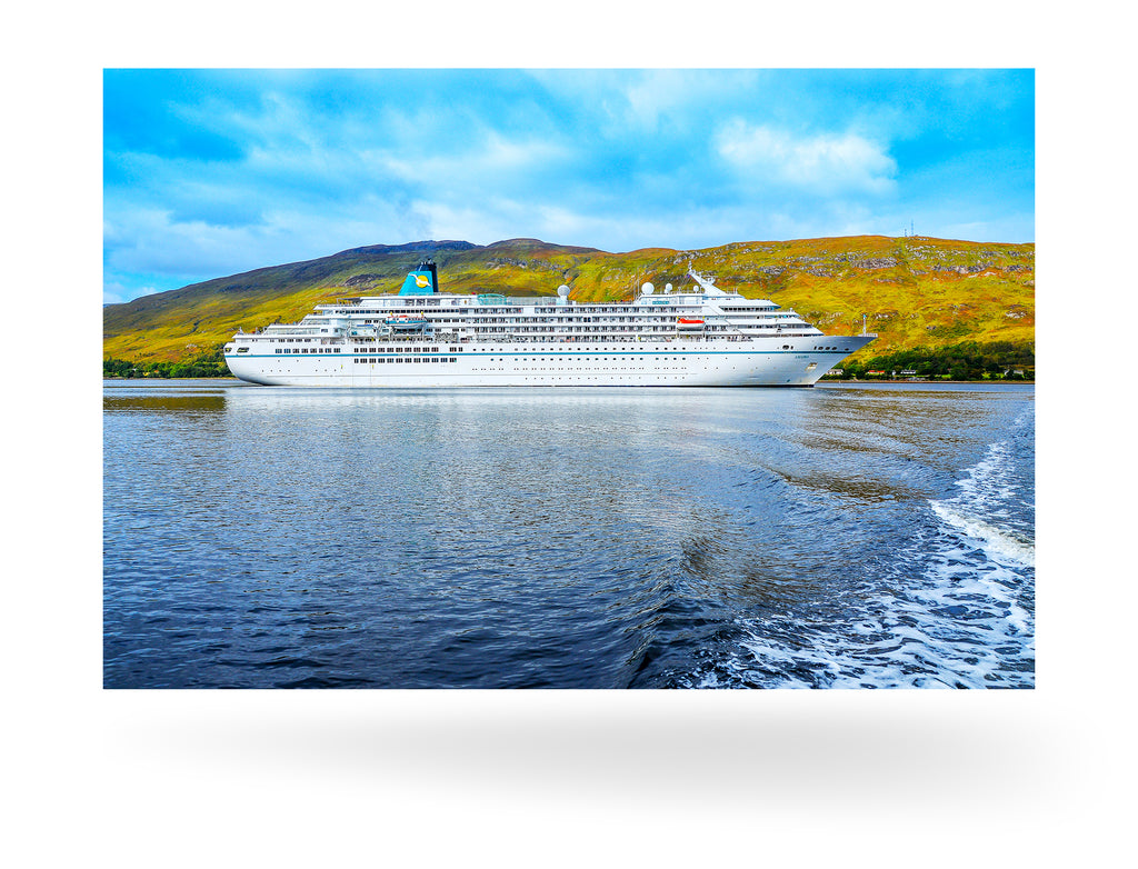 Fort William, Vereinigtes Königreich mit MS Amadea