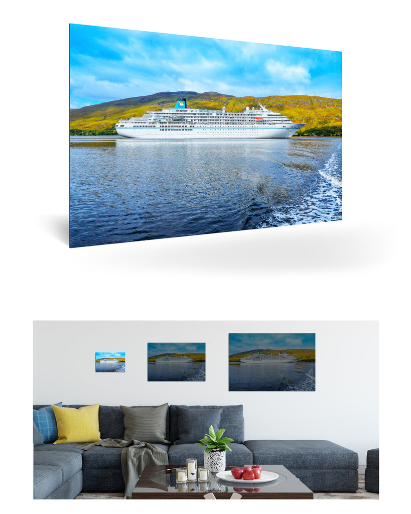 Fort William, Vereinigtes Königreich mit MS Amadea