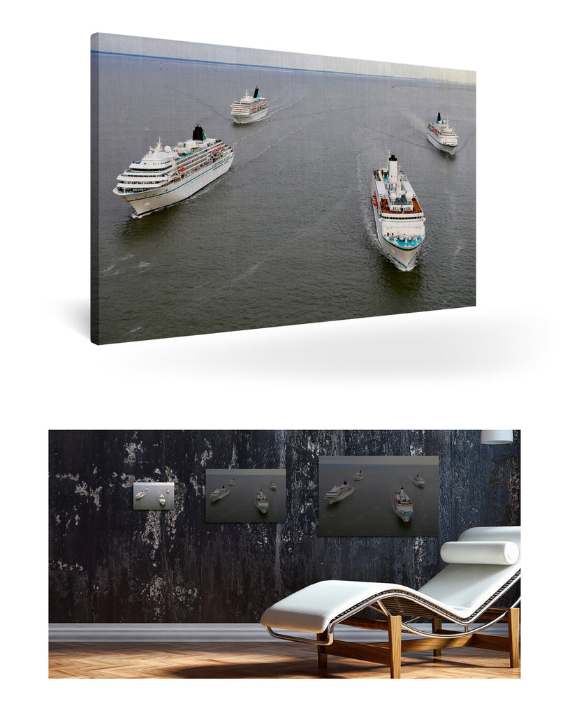 Bremerhaven, Deutschland mit Phoenix Reisen Flotte