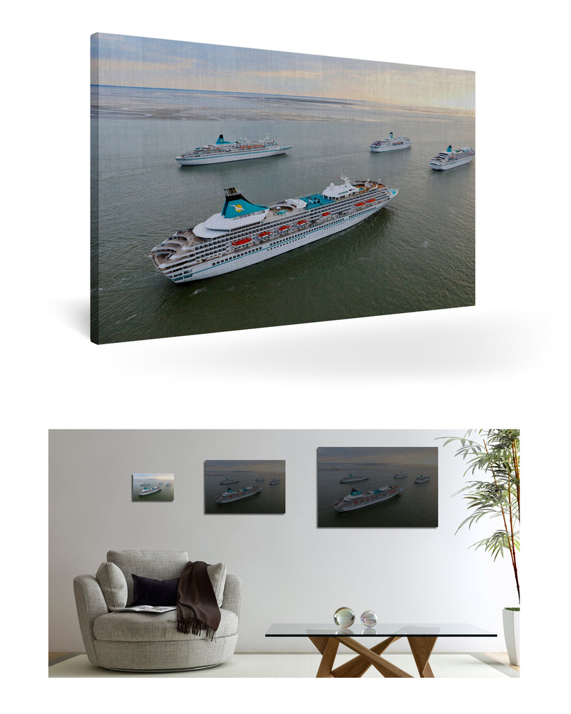 Bremerhaven, Deutschland mit Phoenix Reisen Flotte