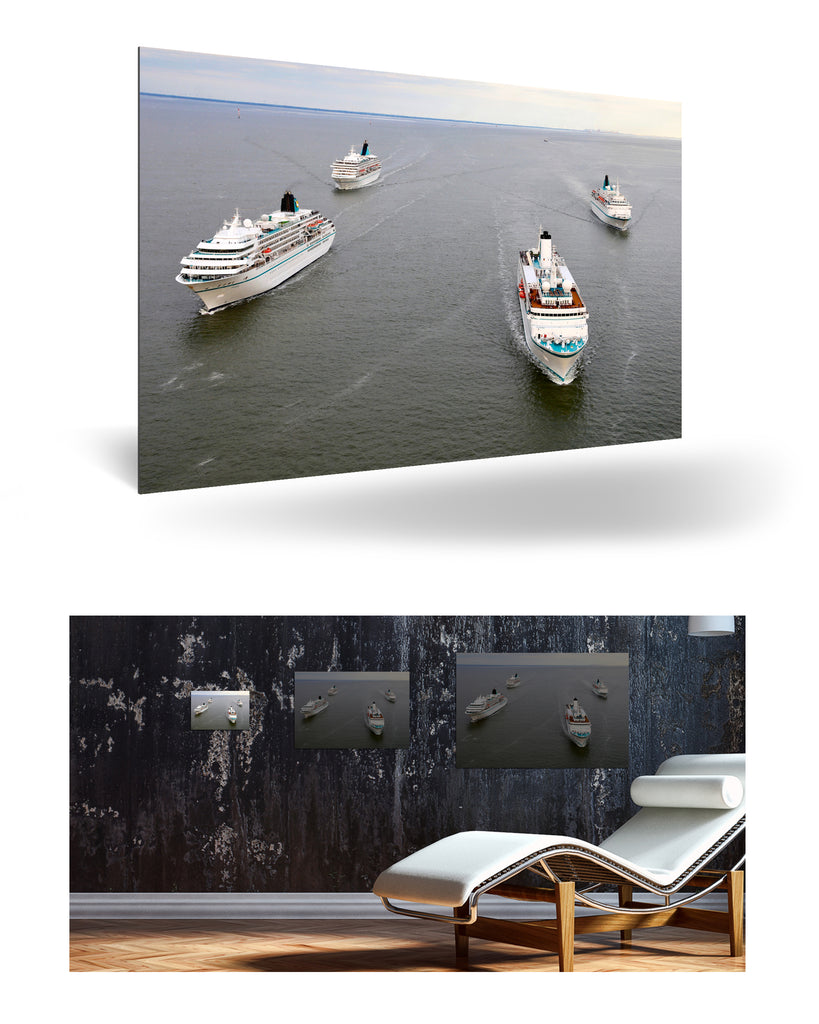 Bremerhaven, Deutschland mit Phoenix Reisen Flotte