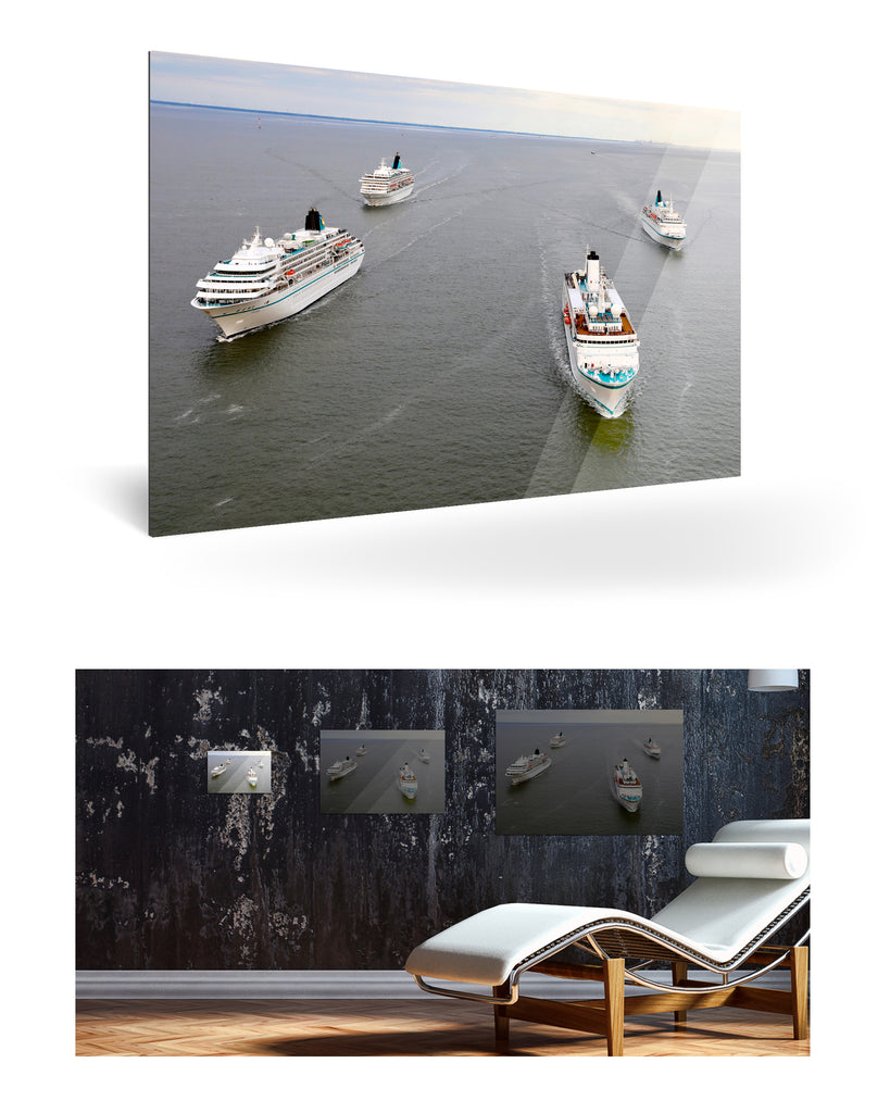 Bremerhaven, Deutschland mit Phoenix Reisen Flotte