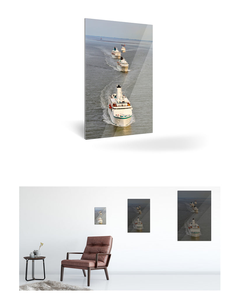 Bremerhaven, Deutschland mit Phoenix Reisen Flotte