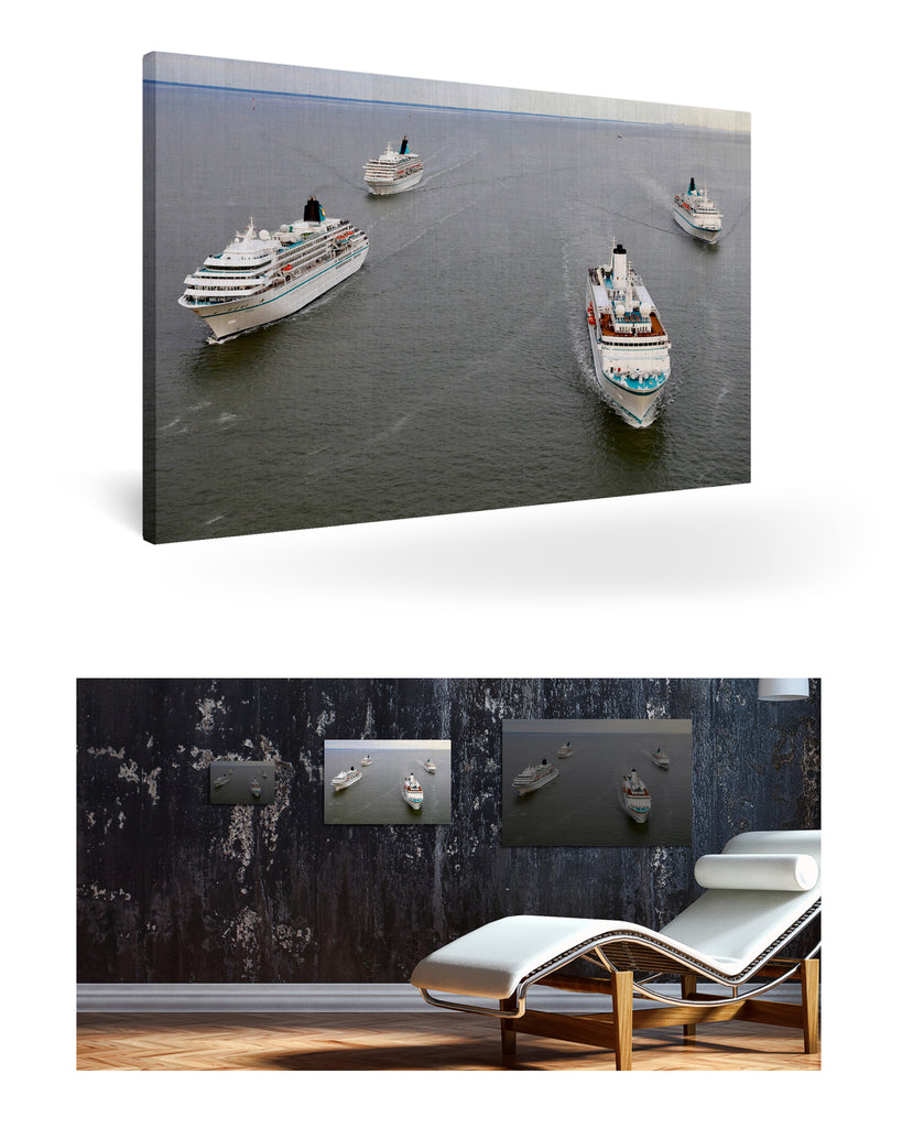 Bremerhaven, Deutschland mit Phoenix Reisen Flotte