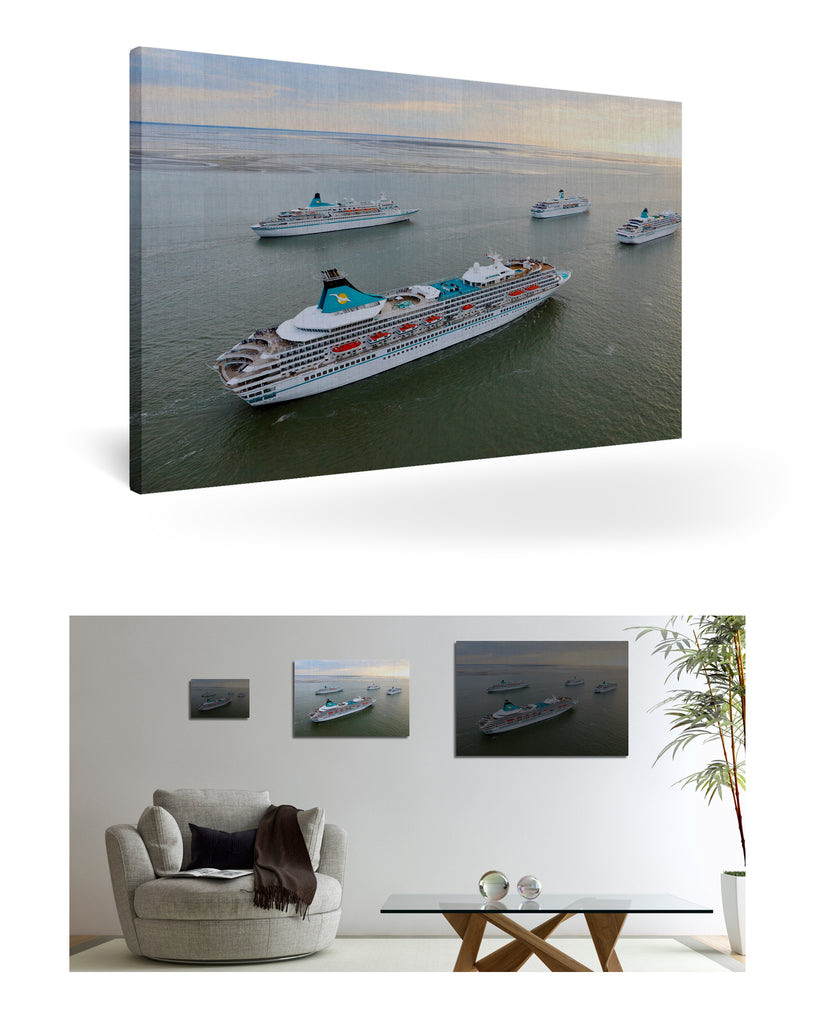 Bremerhaven, Deutschland mit Phoenix Reisen Flotte