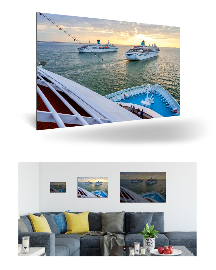 Bremerhaven, Deutschland mit Phoenix Reisen Flotte