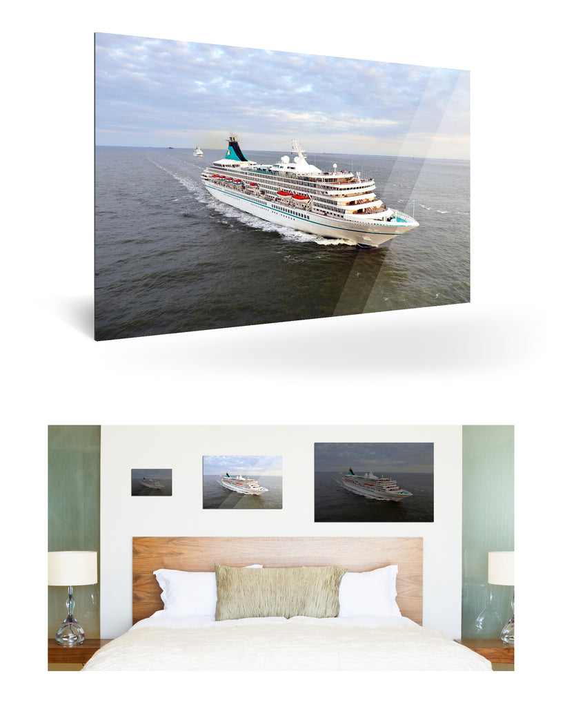 Bremerhaven, Deutschland mit MS Artania