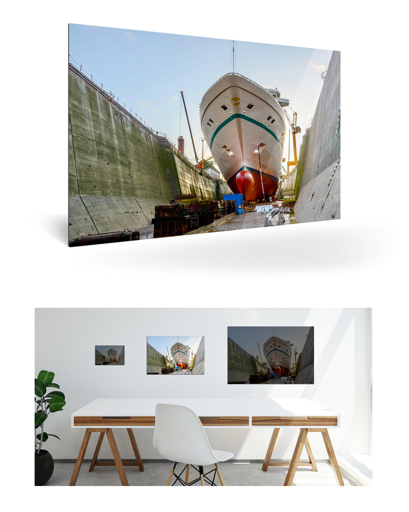 Bremerhaven, Deutschland mit MS Artania