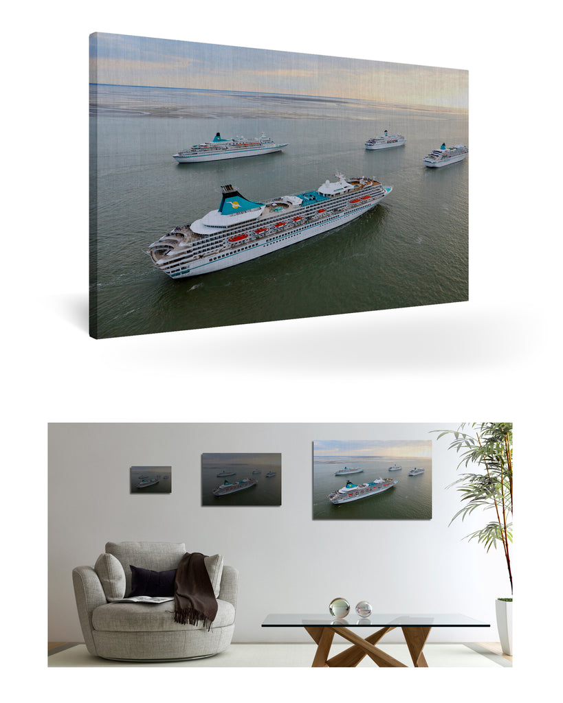 Bremerhaven, Deutschland mit Phoenix Reisen Flotte