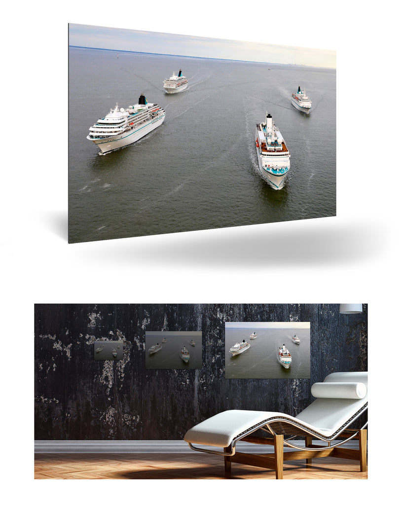 Bremerhaven, Deutschland mit Phoenix Reisen Flotte