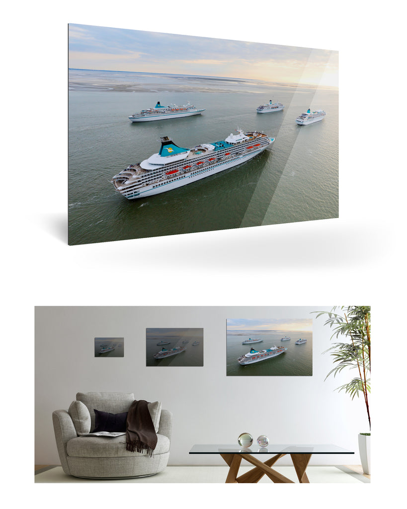 Bremerhaven, Deutschland mit Phoenix Reisen Flotte