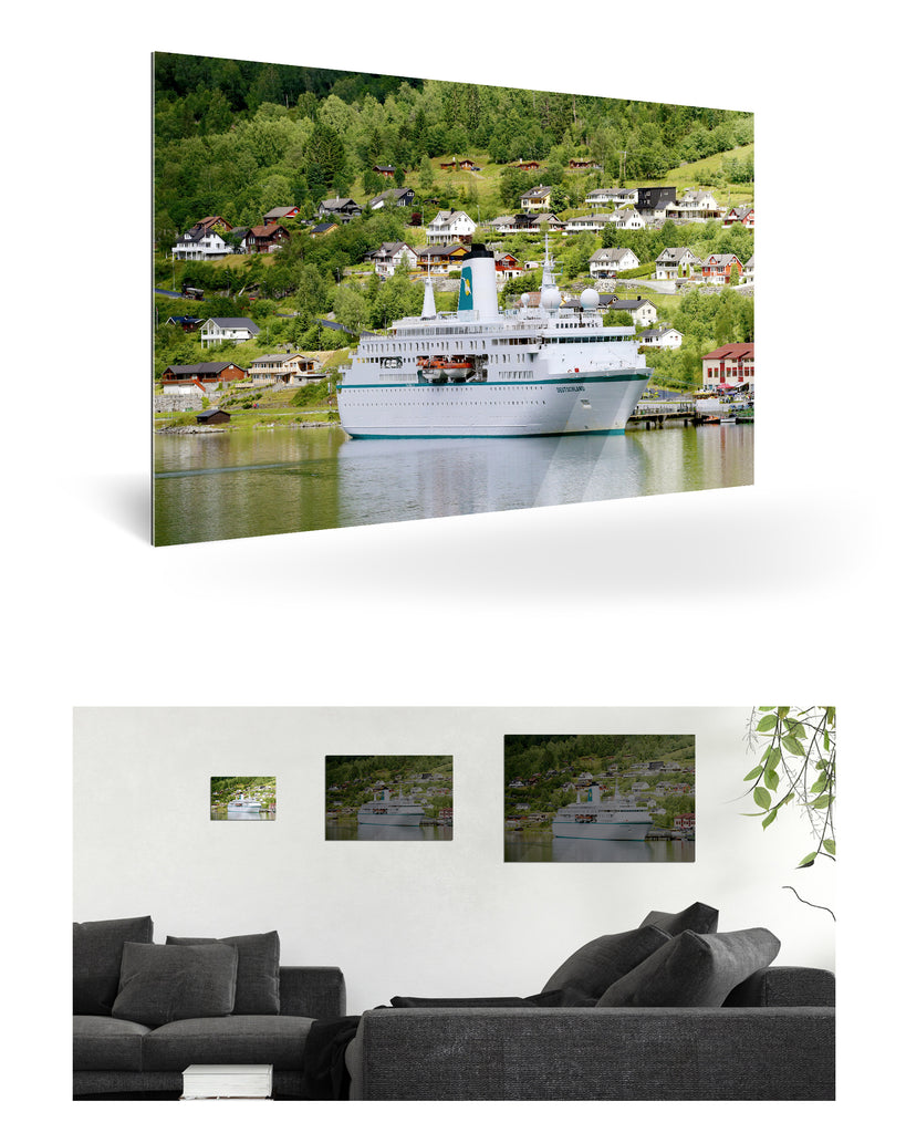 Olden, Norwegen mit MS Deutschland