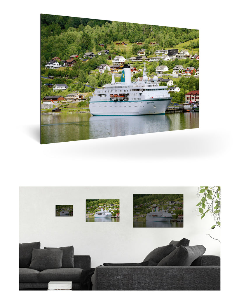 Olden, Norwegen mit MS Deutschland