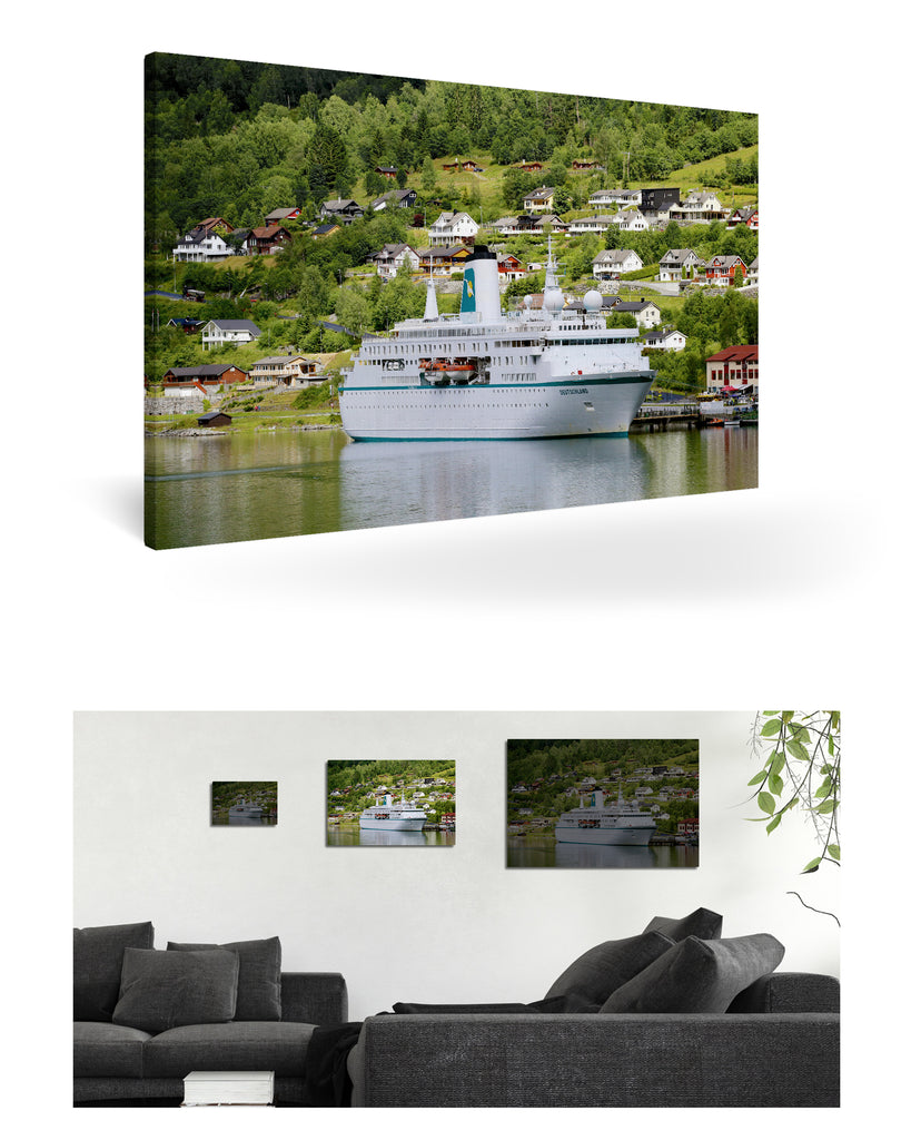 Olden, Norwegen mit MS Deutschland