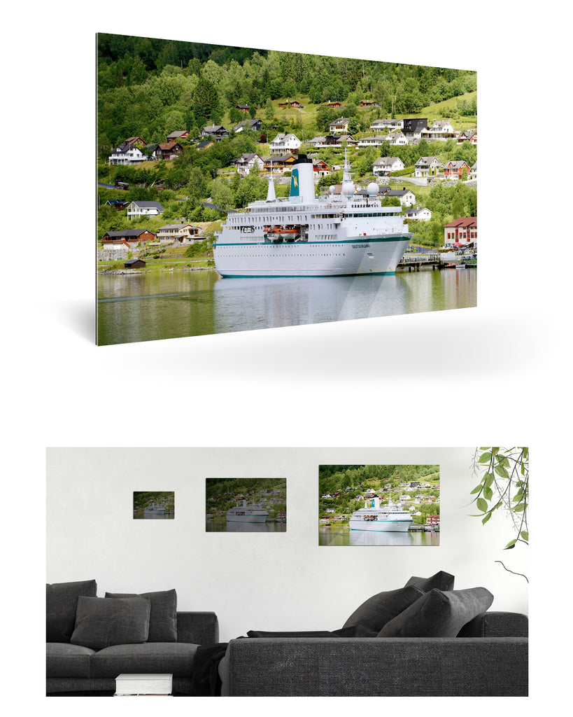 Olden, Norwegen mit MS Deutschland