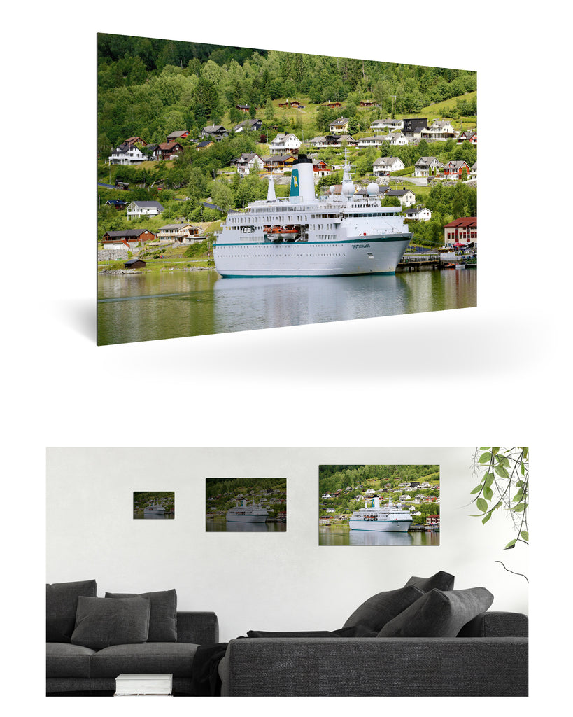 Olden, Norwegen mit MS Deutschland