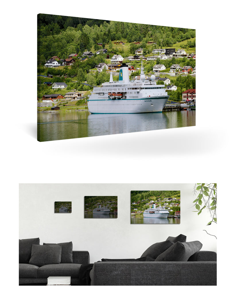 Olden, Norwegen mit MS Deutschland